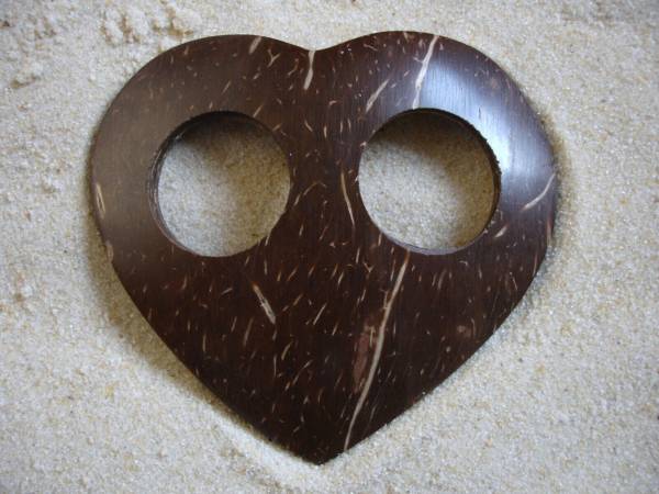Halter für Lunghi - Kokosnuss Schale "Herz"