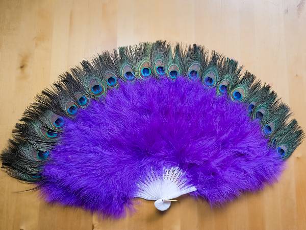 Pfauen Federfächer XL - VIOLETT flauschig